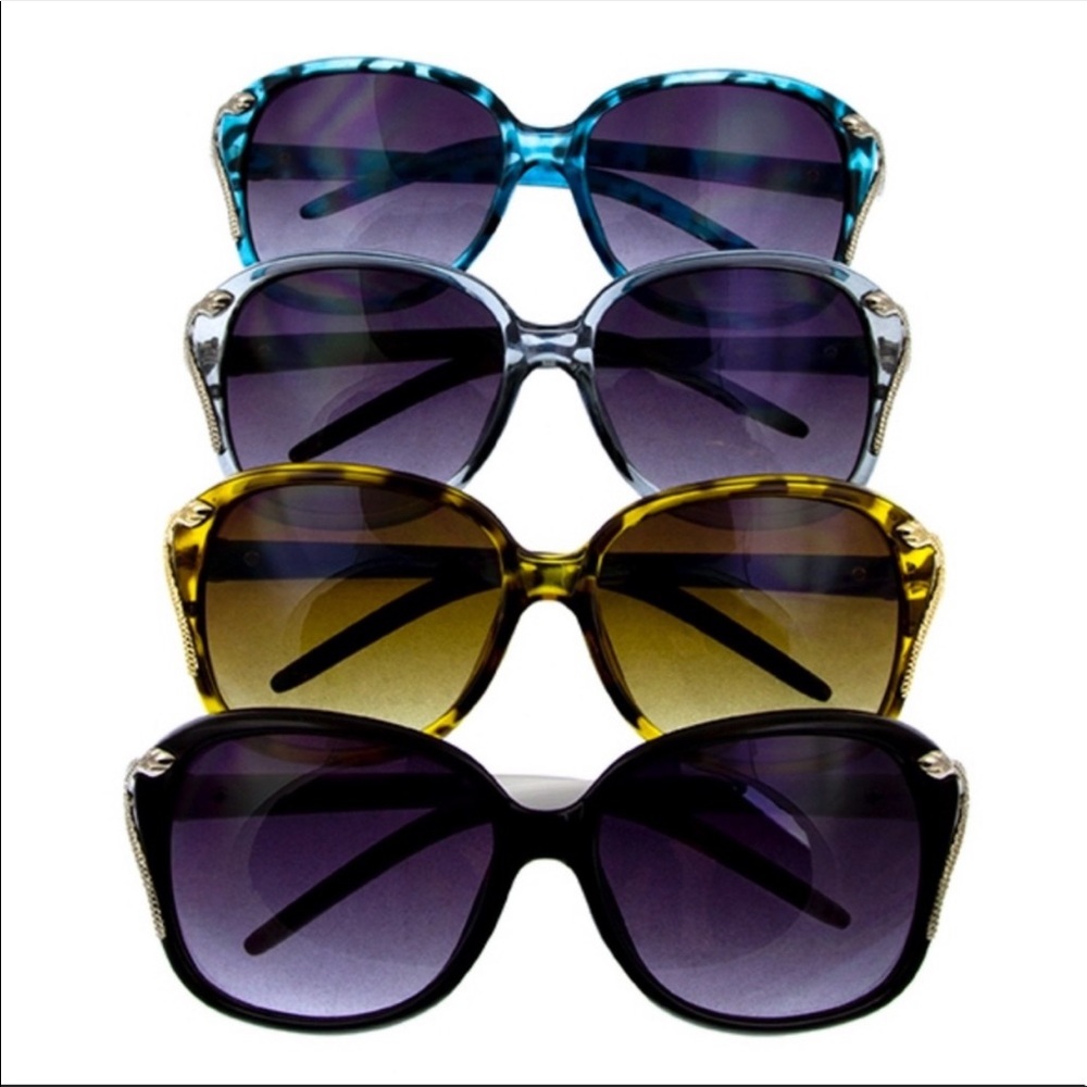 Chic Animal Inspired Sunglasses - Picture 3 of 4